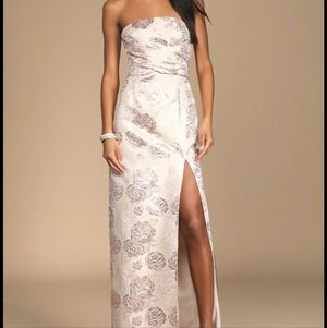 Lulu's Strapless Floral Dress in Cream and Pink